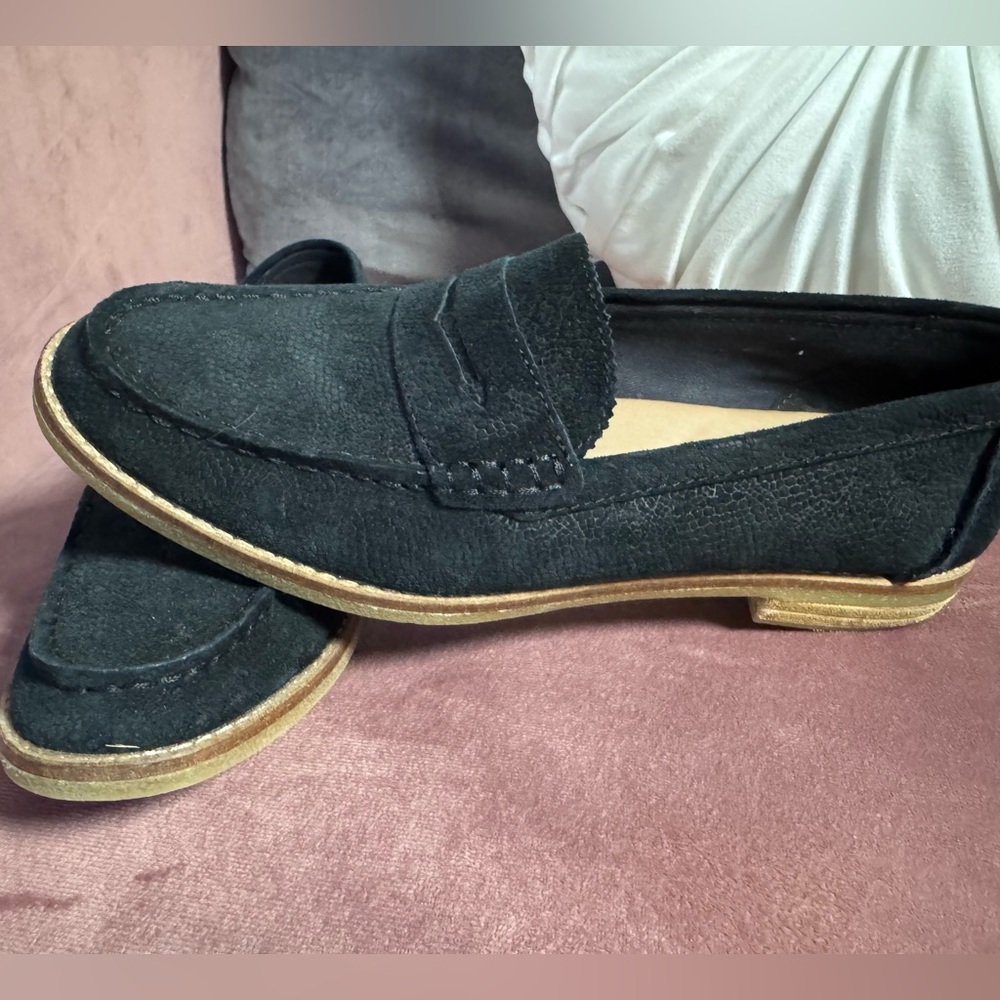 Sperry Women’s Black Suede Loafers